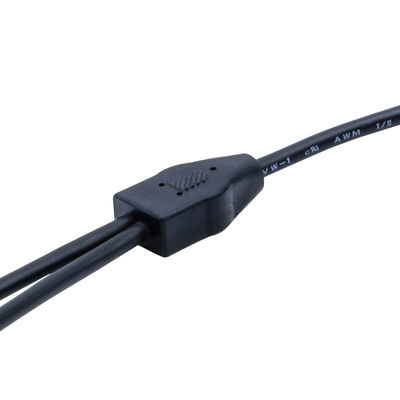 สีดํา IP67 กันน้ํา 8A ปัจจุบันการจัดอันดับ Y ประเภทเชื่อมต่อสําหรับ 250V การใช้งาน