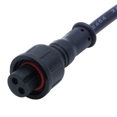 PA66 แบบสกรู เครื่องเชื่อมต่อกันน้ํา M12 หัวเอลโค้ทสําหรับพลังงานไฟฟ้า IP68